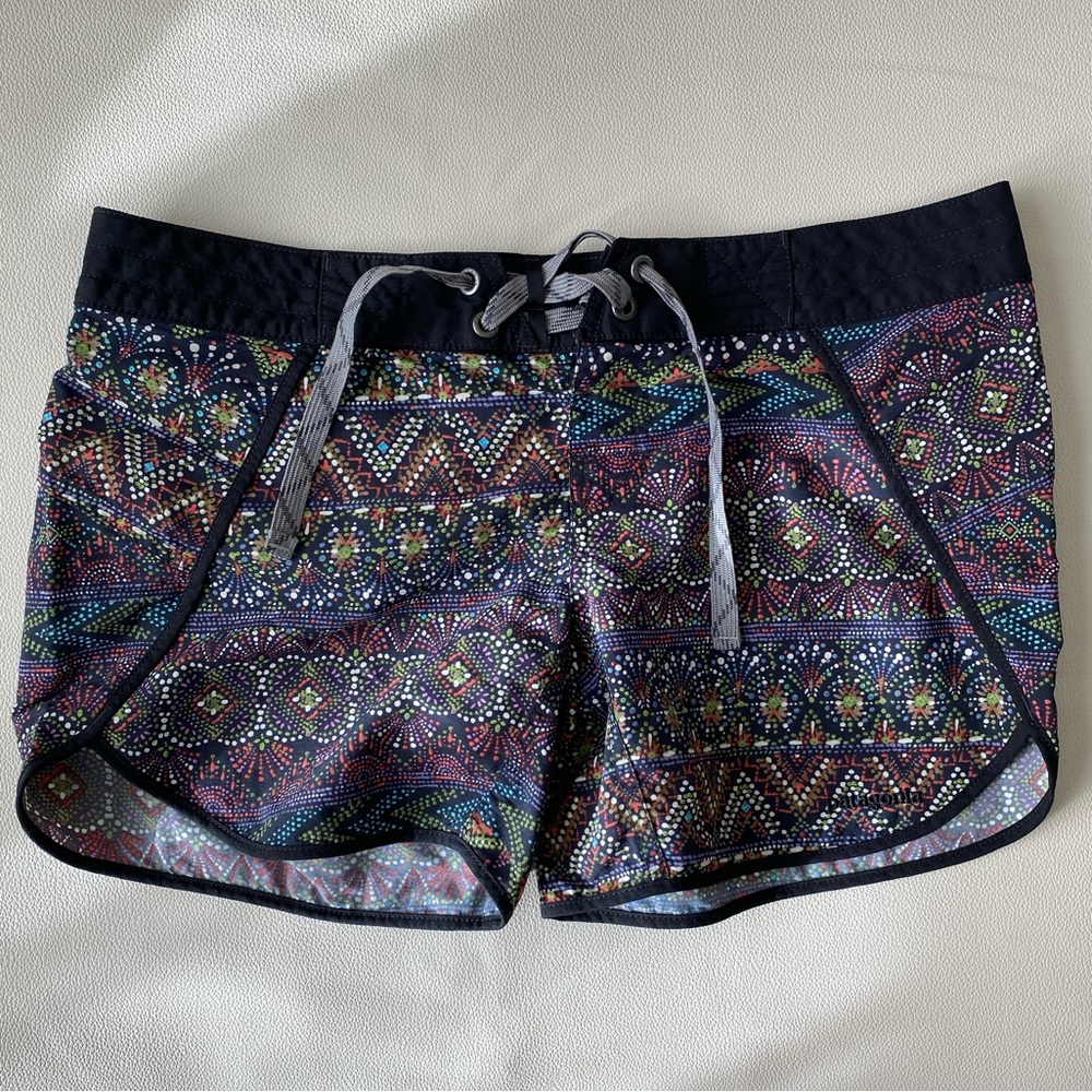Patagonia Wavefarer board shorts 5in